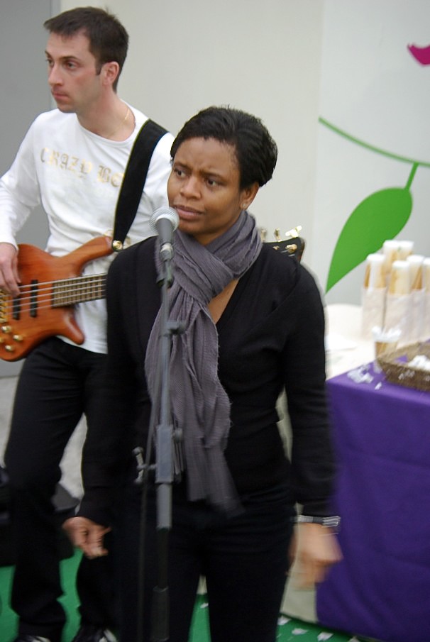 Evry Daily Photo - Concert Ebena Inauguration Gare Evry Centre 161.jpg